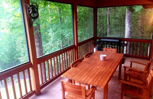 Tuckasegee Cottage | Elegant Lake Front Home with Breathtaking Views in the Heart of Appalachia.