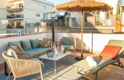 El Arenal Villa | Elegant & large town house with rooftop terrace