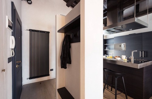 Cannaregio Apartment | Elegant Modern Design Home. Campo dei Mori. Air Conditioning. Wifi.