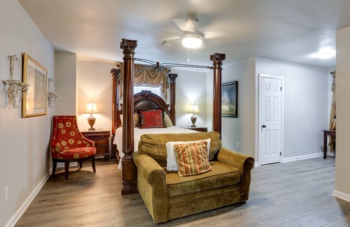Algiers House | Elegant New Orleans Escape w/ Furnished Porch!