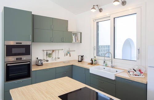 Valle Santa Apartment | Elegant, panoramic apartment for 6 people