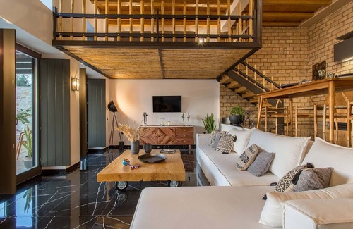 Piso Livadi Villa | Elegant Paros Villa | Villa Oceania | 4 Bedrooms | Private Pool with Saltwater.