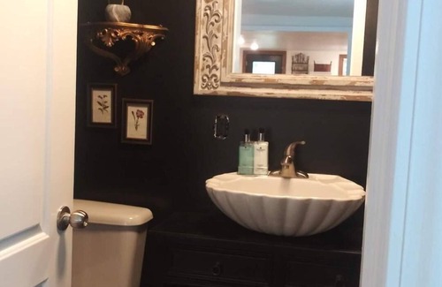 Chickamauga Apartment | Elegant private suite located downtown historical Chickamauga, Ga