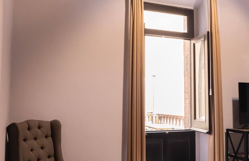 Downtown Queretaro Bed & Breakfast | Elegant room in Querétaro's historic center