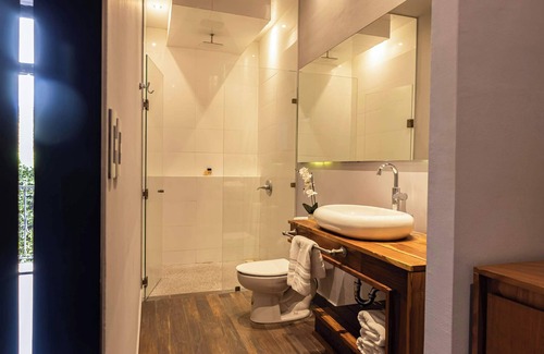 Downtown Queretaro Bed & Breakfast | Elegant room in Querétaro's historic center