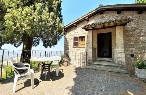 Assisi Villa | Elegant Retreat in Umbria
