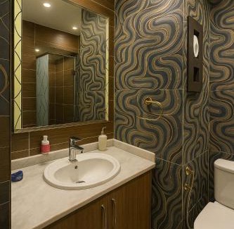 Az-Zohur Ski Chalet | Elegant Sea View Chalet with Private Balcony