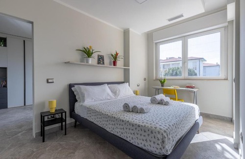 Calambrone Apartment | Elegant Seaside Apartment with Pool and Parking