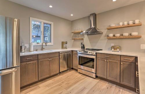 Village at Camelback House | Elegant Ski-InandSki-Out Tannersville Townhome!