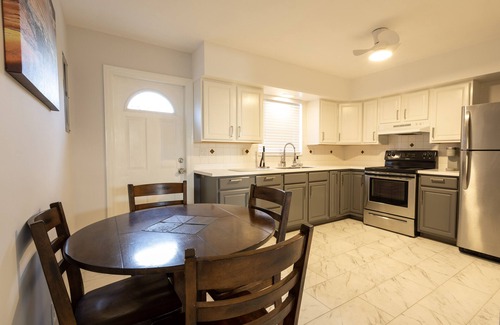 Lantana Apartment | Elegant space, close to the beach, restaurants and bars!