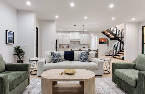 Lindridge-Martin Manor House | Elegant Spacious New Atlanta Home with Secret Room