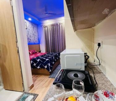 Greater Noida Apartment | Elegant Stay