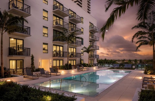 Downtown West Palm Beach Apartment | Elegant Studio in Heart of West Palm