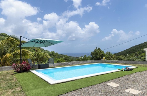Case-Pilote Apartment | Elegant T3 with pool and panoramic view of the Caribbean Sea