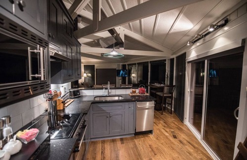 Big Canoe Cabin | Elegant Treetop Escape in Big Canoe, close to all amenities. Dog friendly!