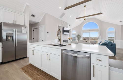 Waves House | Elegant Updated Oceanfront Home w/Pool & Hot Tub - Fast WIFI & Dog Friendly!