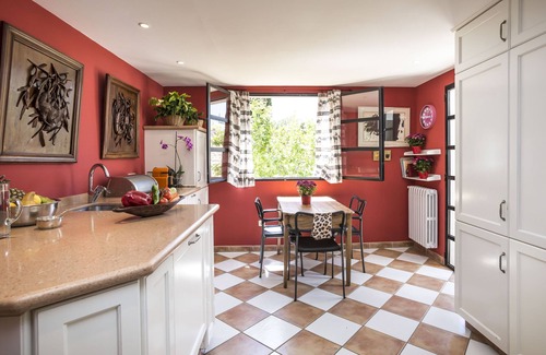 Establiments Villa | Elegant villa near Palma,residential area,private pool and nice garden.