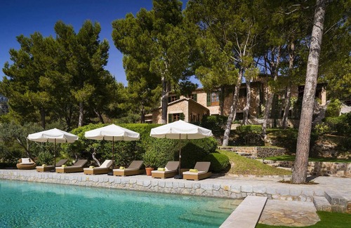 Banyalbufar Villa | Elegant villa with communal space