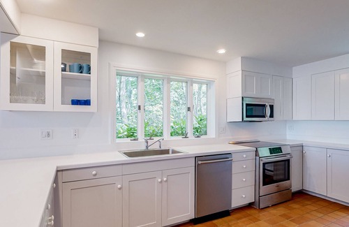 Edgecomb House | Elegant waterfront home with deep-water dock, gorgeous view & lovely deck