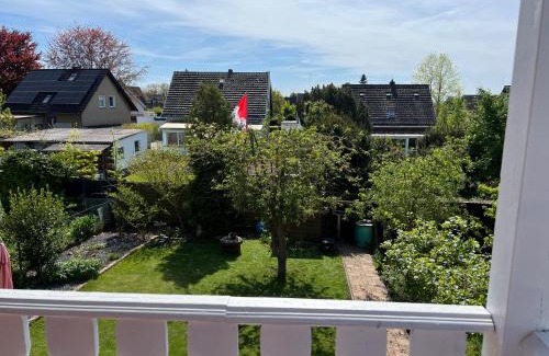 Rhein-Erft-Kreis District Apartment | Elegante Apartment in Erftstadt mit Balkon, Zentral, Bahnhof nah, Phantasialand Brühl bei Cologne