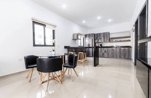 Zona Dorada Condo | Elegante depa en zona dorada