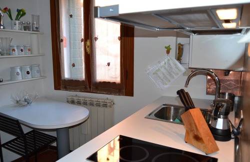 Santa Croce Apartment | Elegante dimora nel cuore di Venezia