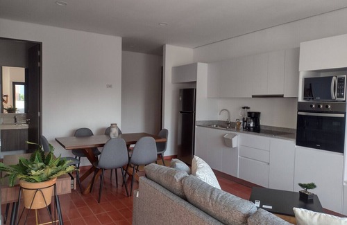 Lafayette Apartment | Elegante loft urbano con 2 terrazas