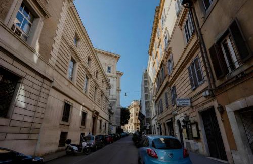 Repubblica Apartment | Elegantis Monti Penthouse With Private Terrace