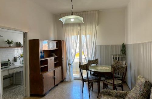 Loreto Apartment | Eleganza retrò con vista sulla Basilica