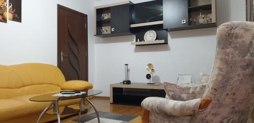 Orsova Apartment | Elena