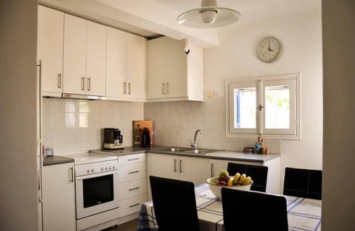 Nisi House | Elena's family summer home