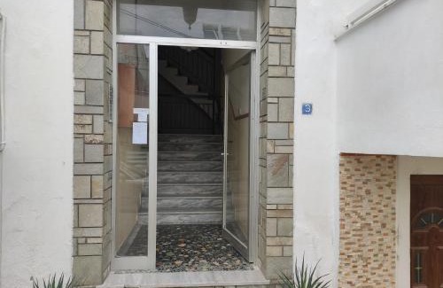 Nea Peramos Apartment | Eleni House