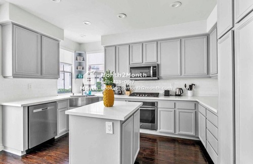 Woodbridge House | Elevated Comfort on Del Carlo #41997