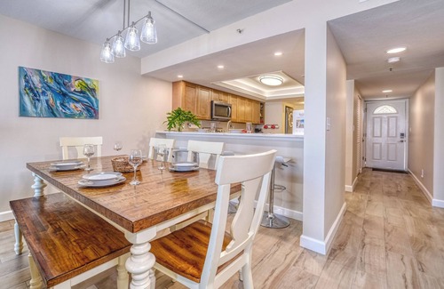 Redington Shores Condo | Elevated Ground Level Direct Gulf Front 2 Bedroom/2 Bath Condo