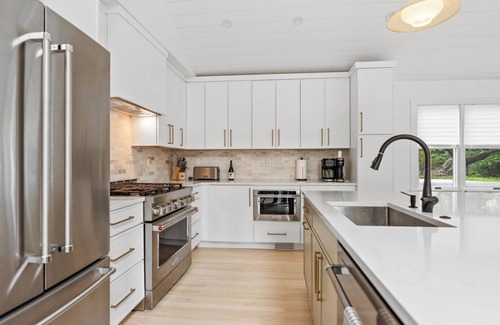 Cutchogue House | Elevated North Fork Escape with Chic Interiors and Private Poolside Oasis -.