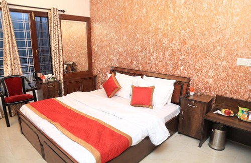 Kumarhatti Villa | Elite Villa