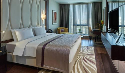 Halkali Hotel | Elite World Grand Istanbul Basın Ekspres