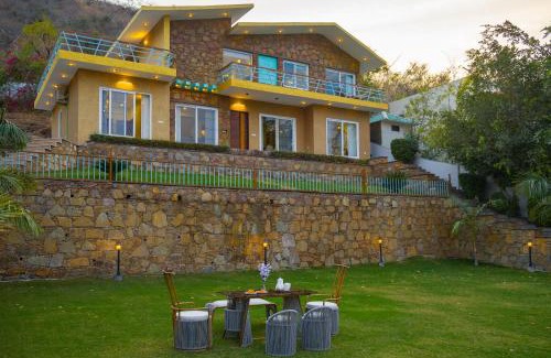 Bedla Villa | ELIVAAS Festiva Mansion - 3BHK with Pvt Pool, Garden & Scenic Views