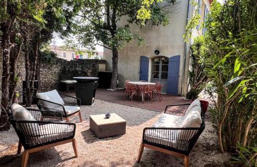 L'Isle-sur-la-Sorgue House | Elivi Elegant Art Deco house with Garden Walk to the Heart of Town