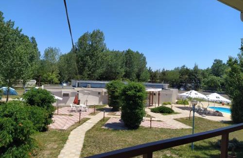 Jupiter Hotel | Elixirum