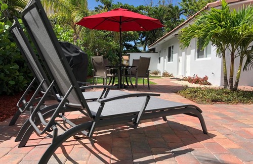 Deerfield Beach Apartment | Elizabeth House Inn