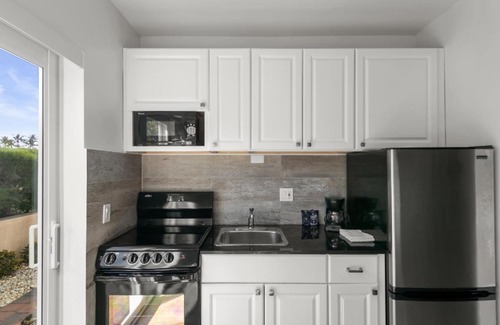 Deerfield Beach Apartment | Elizabeth House Inn