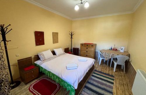 Kutaisi House | Elizabeth's Rooms