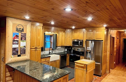 Wiley Cabin | Elk Creek Cabin - 3600 sq ft, 6 acres, end of road easy access, private