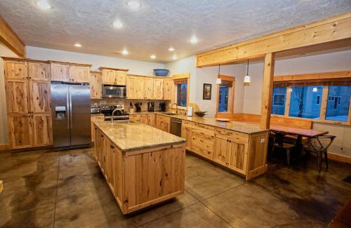 McCall House | Elk Ridge by Casago McCall - Donerightmanagement