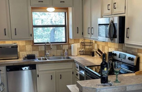 Ruidoso Cabin | Elk Ridge - NEW semi-secluded, cozy fireplace, huge deck w fire table