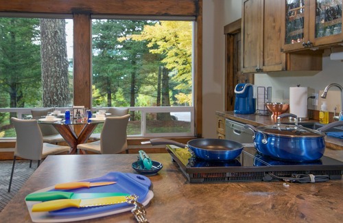 Riverbend House | Elk River Estate ~ Guest House ~ CLOSED