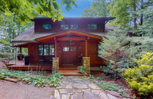 Skyland House | Elkhorn Cabin & Eagles Wing Lodge