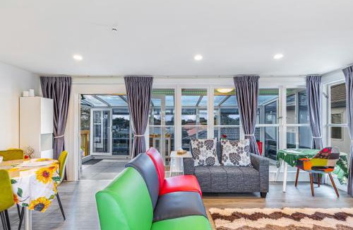 Greenlane - Ellerslie House | Ellerslie 3BR House Fresh Reno Zodiak Stays