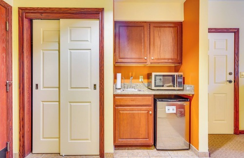 Ellicottville Apartment | Ellicottville Condo Near Sky High Adventure Park!